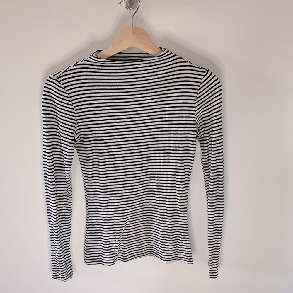 Melrose and Market striped long sleeved shirt